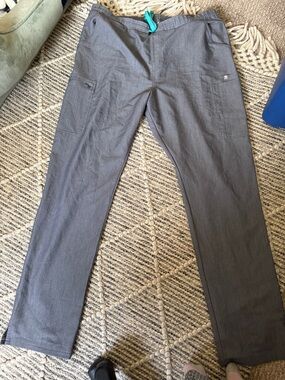 Figs womans Gray Straight-Leg Work tall Pants technical xl tall